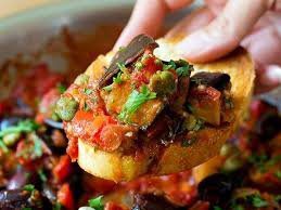 Caponata de Berinjela Suculenta e Aromática